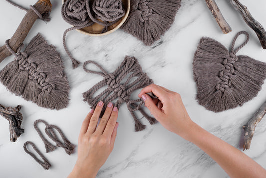 Learning the Ropes: Essential Knots for Beginner Macramé