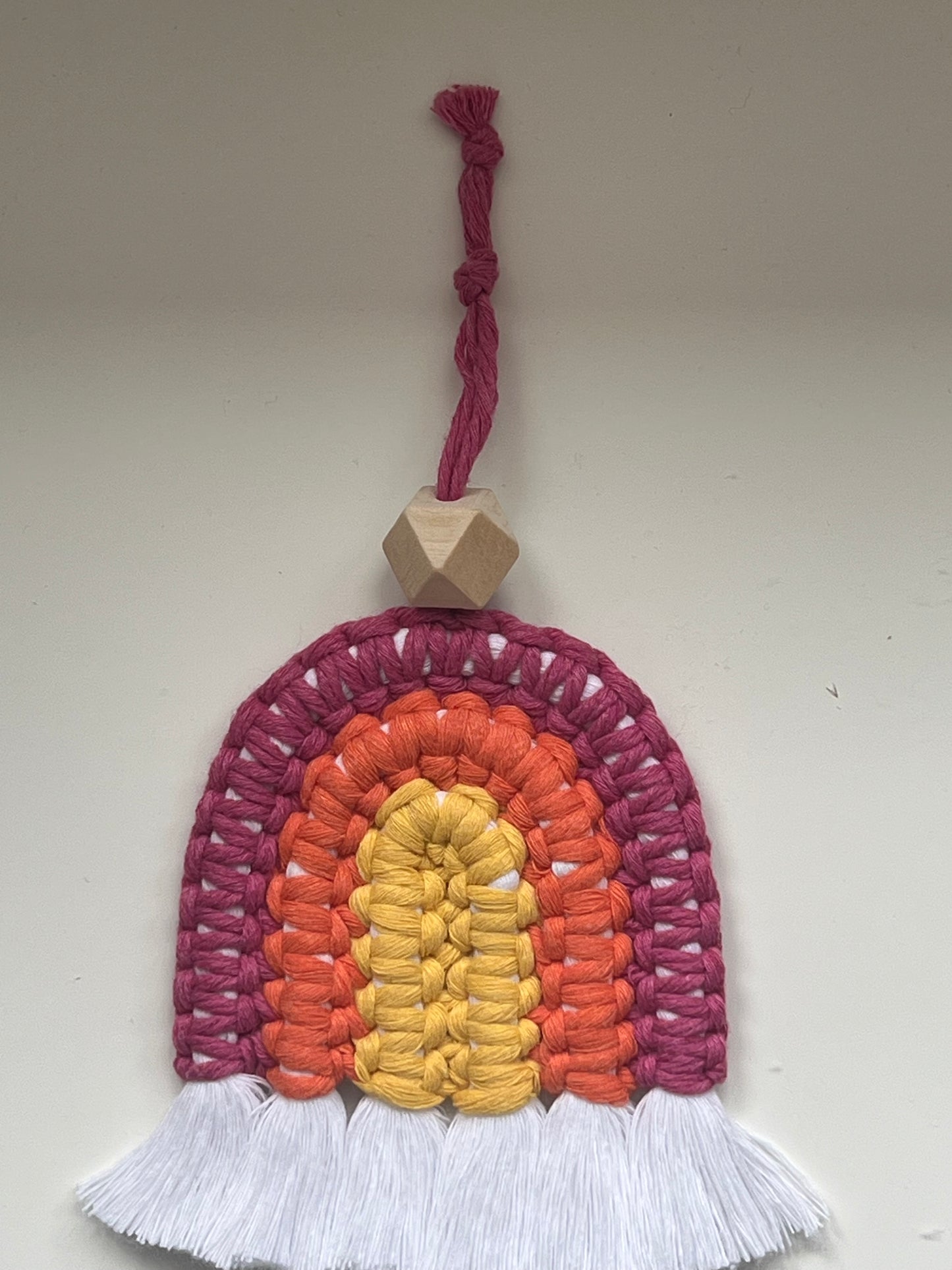 🌈 Three-Colour Macramé Rainbow