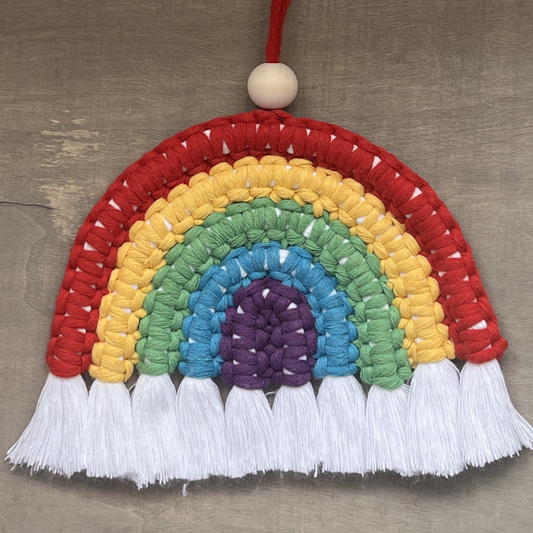 🌈 Bright Five-Colour Macramé Rainbow